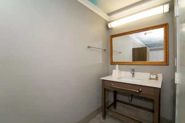 Hollywood Palms Inns & Suites 4